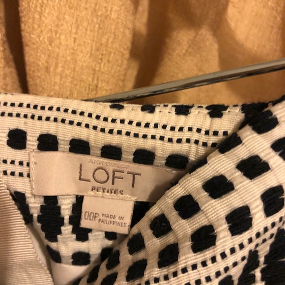 2 pairs of loft size 00P skirts - Picture 5 of 5